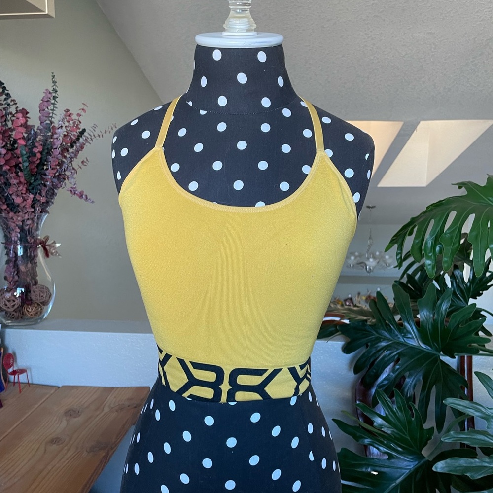 BETTER BODIES crop top sports bra